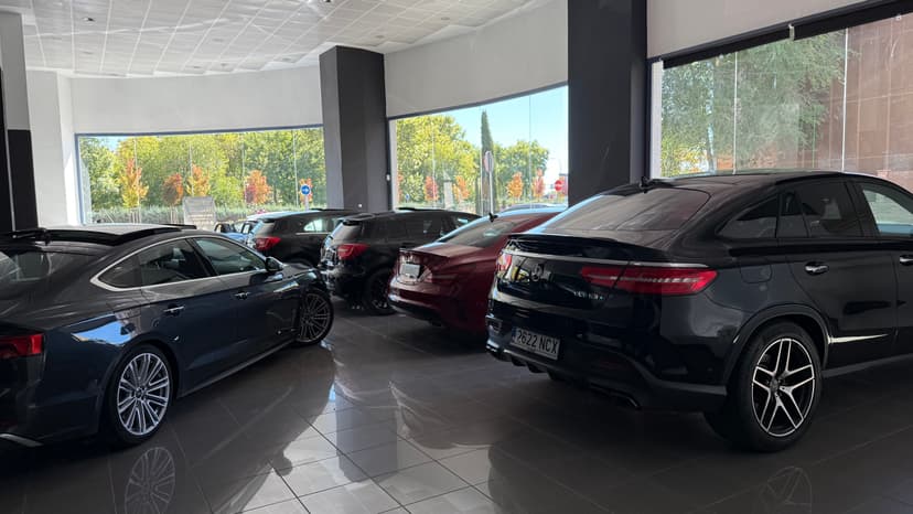 Instalaciones del concesionario Epicars en Fuenlabrada